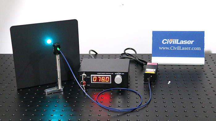 488nm 1~25mW 青色ダイオード レーザー結合 PM ファイバー出力 ラボ レーザー システム